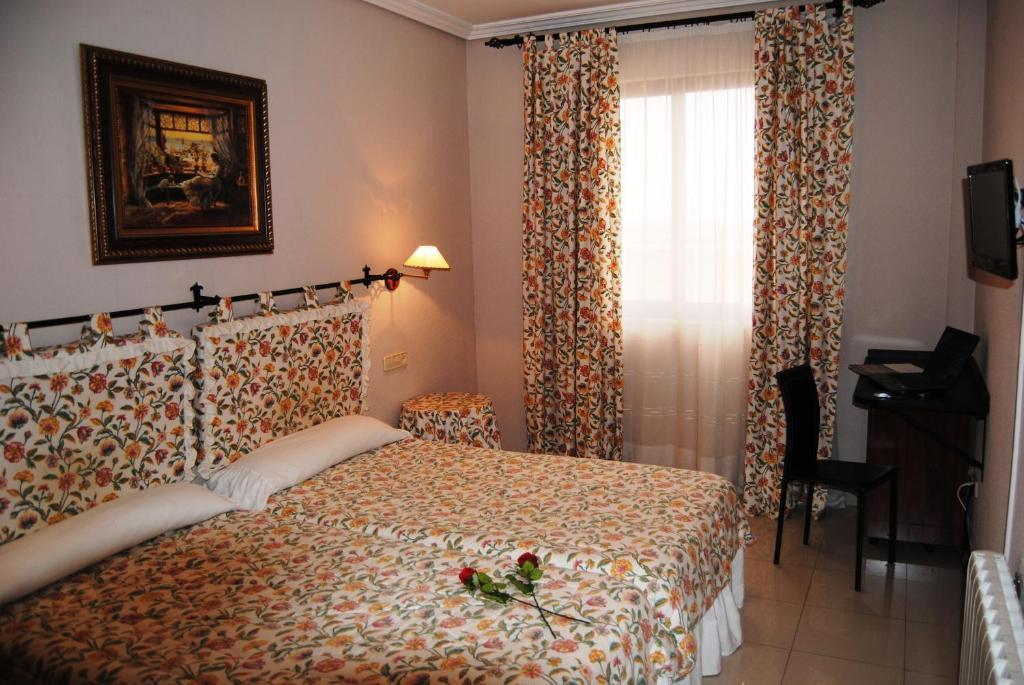 Cristina-Enea Hotel Valdeganga Room photo